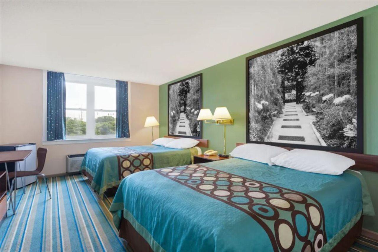 Super 8 By Wyndham Harrisburg Hershey West Εξωτερικό φωτογραφία