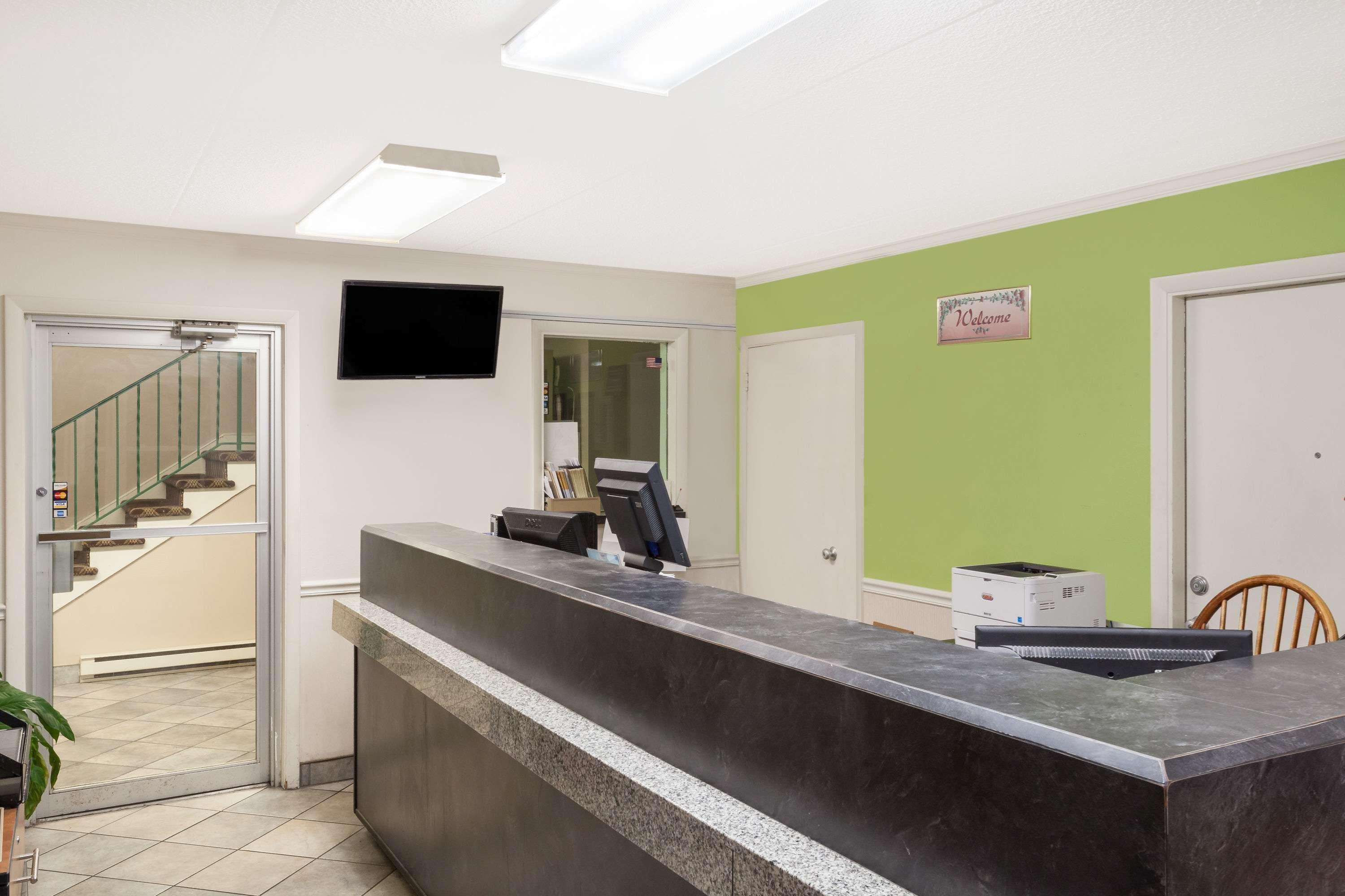 Super 8 By Wyndham Harrisburg Hershey West Εξωτερικό φωτογραφία